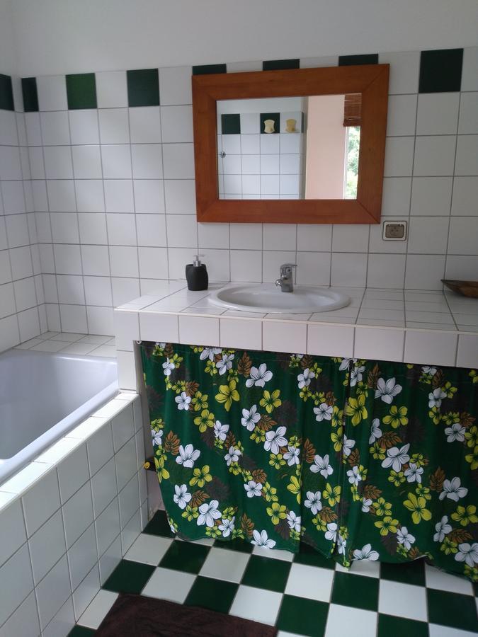 Pension Villa Enata Atuona Exteriör bild