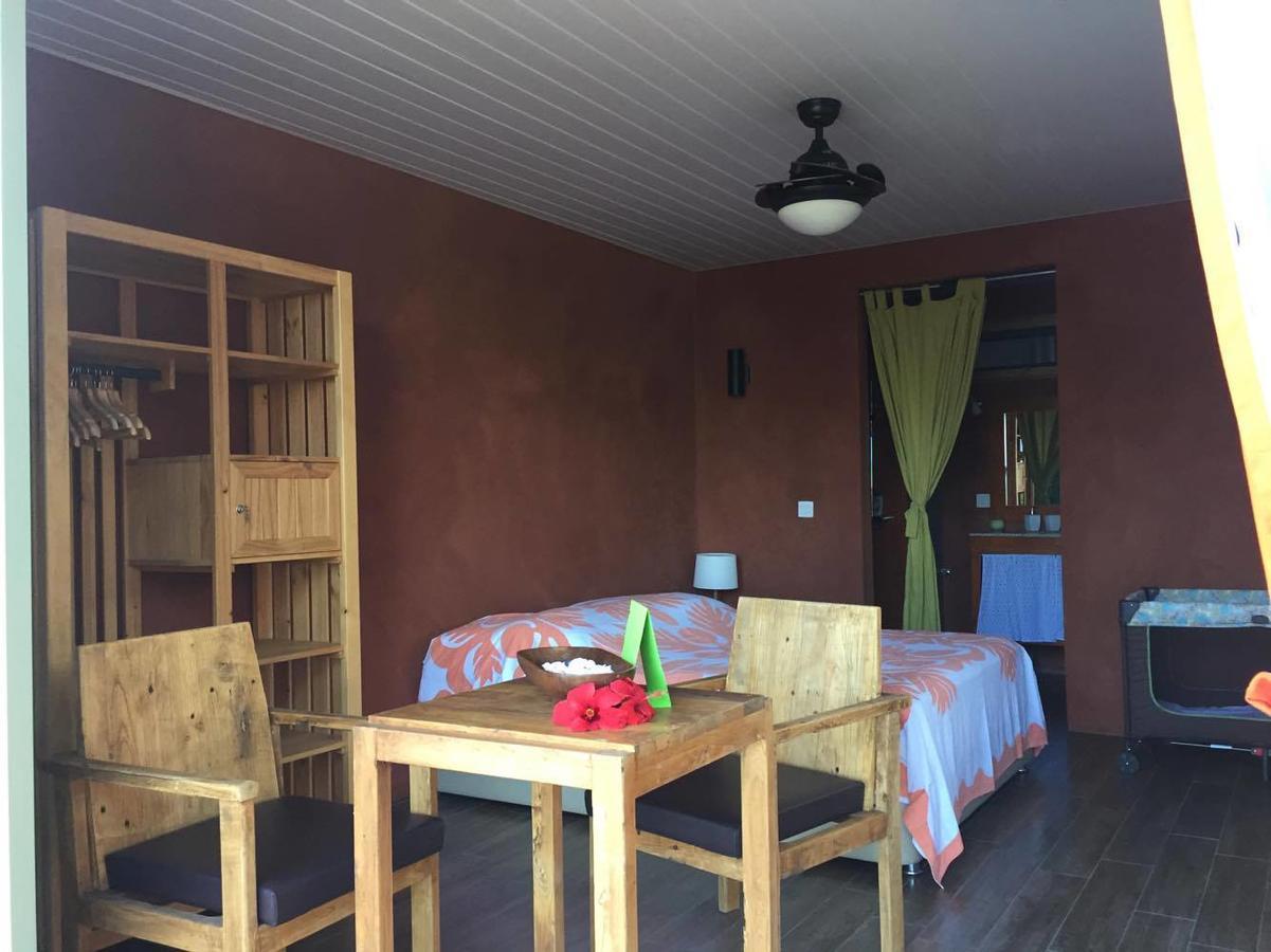 Pension Villa Enata Atuona Exteriör bild